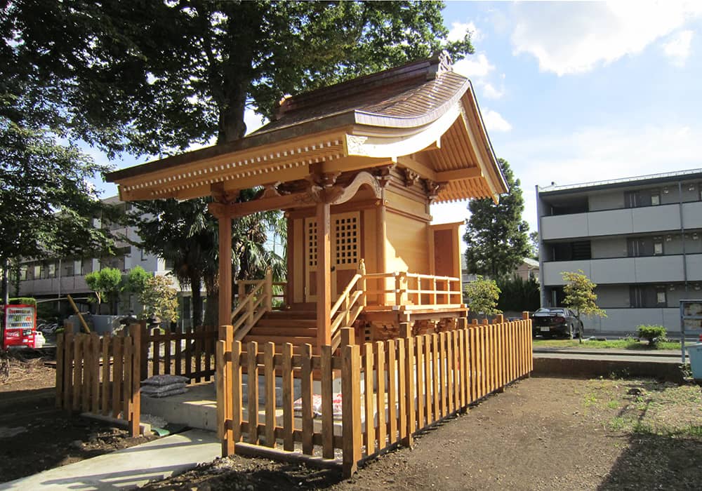 車返地域の稲荷神社と山車が完成